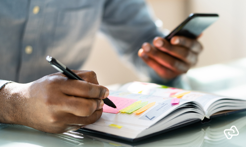 Medarbejder registrerer ønsker og vagtbytte i workforce management, der giver fleksibel vagtplanlægning og øger engagement og medindflydelse